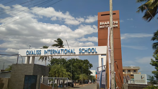Oxaliss International School