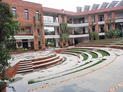 Shikshantar School