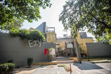 Singapore International School