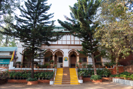Anjuman I Islam Public School