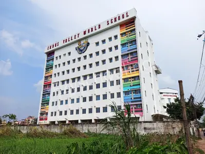 Rajhans Vidyalaya