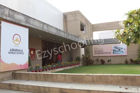 Aparnaa World School