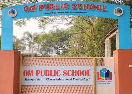 Om Public School