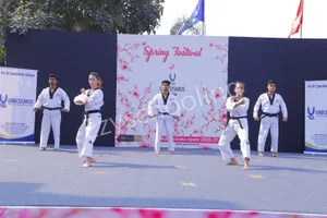 Unicosmos School Gallery