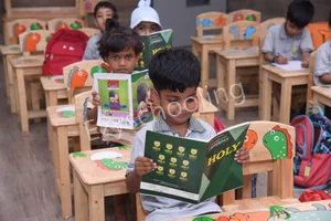 Holy Public School Gallery