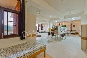 The TonsBridge School Gallery