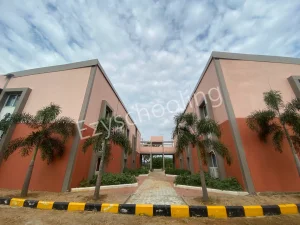 Laurus - The Universal School Gallery