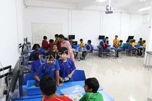 Capstone High Gallery