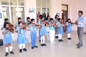 Adamas World School Gallery