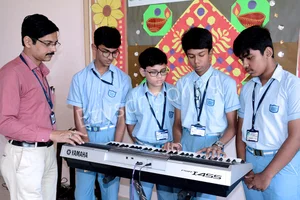 Adamas World School Gallery