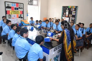 Shree Chandulal Nanavati Vinaymandir Gallery