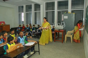 KNE Public School Gallery