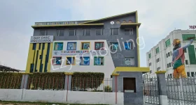 The Learning Ladder, Sector 33, Gurgaon School Building