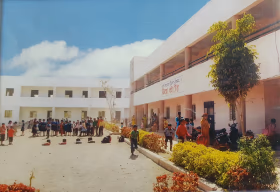 Kavi Moropant Shikshan Sanstha School, Baramati, Pune School Building