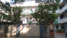 Utkarsha English Medium School, Camp, Pune School Building