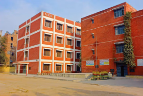 Andhra Education Society Sr. Sec School, Karol Bagh, Delhi School Building