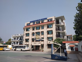 Oxford Public School, Lajpat Nagar, Delhi School Building
