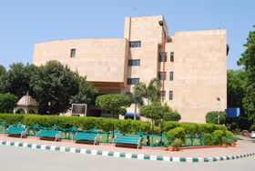 AES N.T. Rama Rao Memorial Senior Secondary School, Janakpuri, Delhi School Building