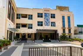 BSMD Middle School, Madan Puri, Gurgaon School Building