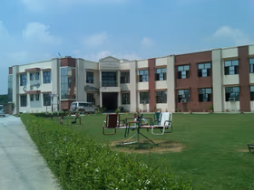 Royal International School, Tilangpur Kotla, Delhi School Building
