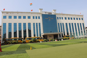 GD Goenka Public School, Model Town III, Delhi School Building