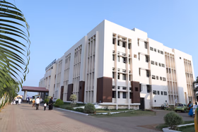 Kalpavruksha Model School, Bailhongal, Belgaum School Building