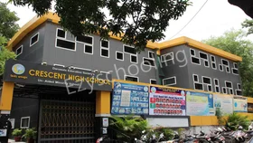 Crescent High School And Junior College, Gultekdi, Pune School Building