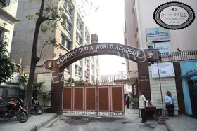 Mahadevi Birla World Academy, Beniapukur, Kolkata School Building