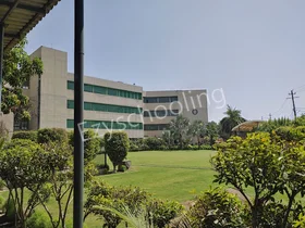 Somerville School, Sector 22, Noida School Building