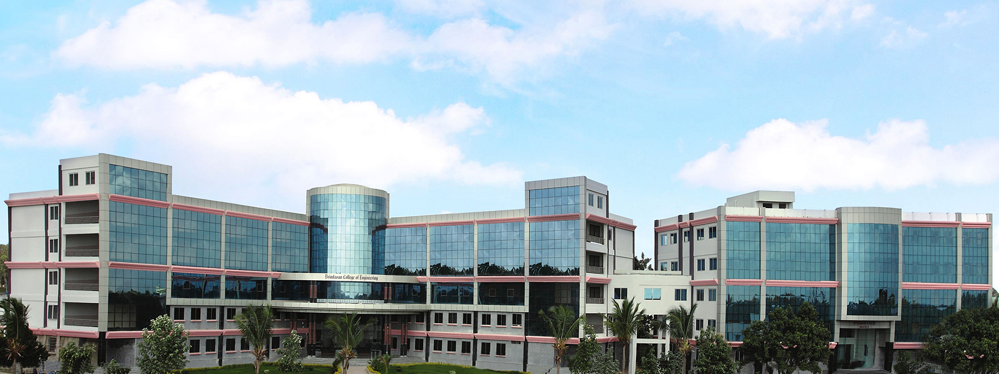 Brindavan PU College, Yelahanka, Bangalore School BuildingImage 1