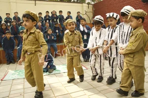 DLF Public School Gallery 12