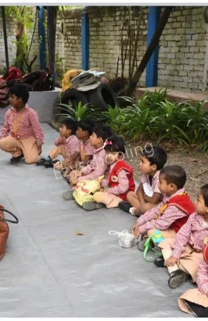 stephen model school Gallery 16