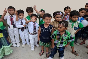 Bright Brain Public Collegiate Gallery 8