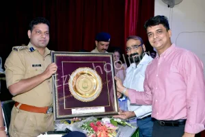 Eram Public College
 Gallery 20