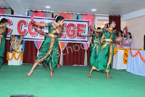 New Public College Gallery 13