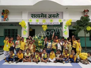 New Public College  Gallery 22