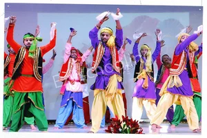 Rani Laxmi Bai Memorial School Gallery 23