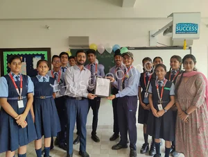 The Hamilton Academy Gallery 18