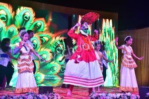 Dundlod Girls School Gallery 1