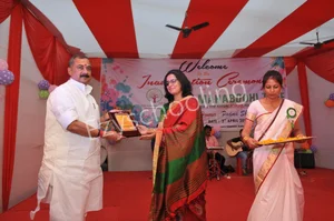 The Mahabodhi Tree Gallery 1