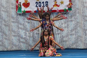 Woodbridge School Gallery 26