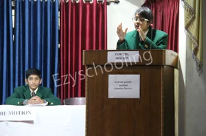 Woodbridge School Gallery 9