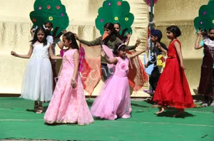 Woodbridge School Gallery 8