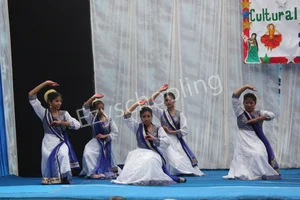 Woodbridge School Gallery 4