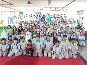 Glenbard International School Gallery 6