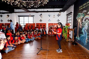 New York Academy Gallery 15