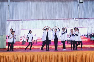 Fairys Flower High School Gallery 19