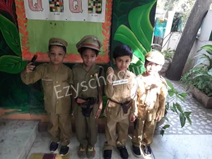 Shums The School Gallery 25