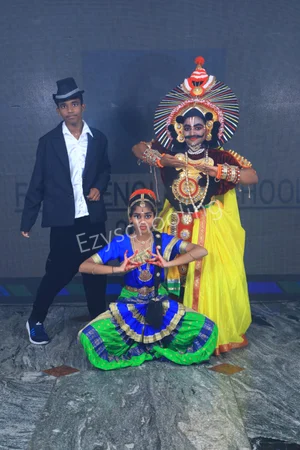 Flora English School Gallery 37