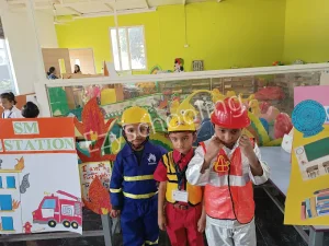 S.M. English School Gallery 2